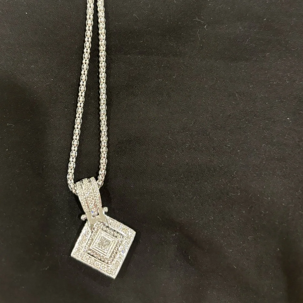 14kt White gold - one karat necklace from Littmans! - Picture 8 of 8